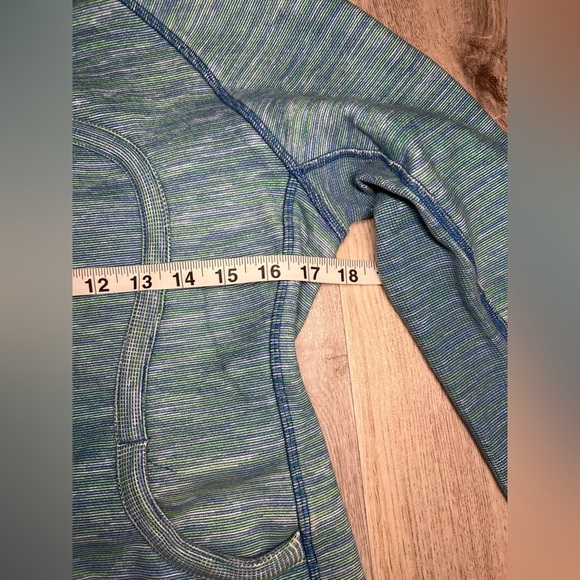 LULULEMON ATHLETICA SCUBA Women's Hooded Jacket size 6 - Picture 9 of 11